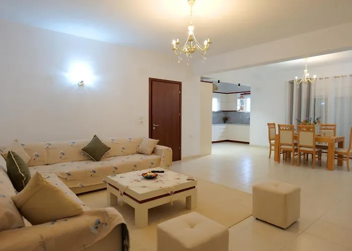 Apartment Pink Sarandë