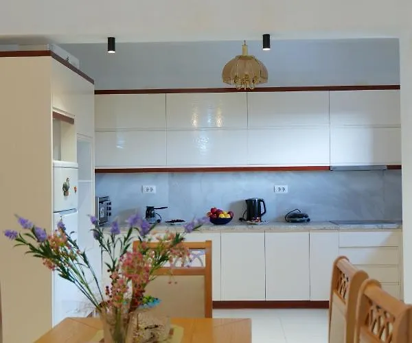 Pink Apartment Sarandë